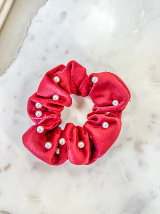 Red Pearl Velvet Scrunchie Set