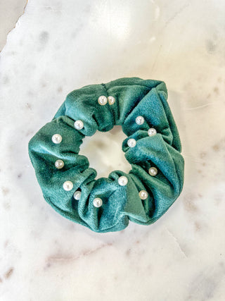 Green Pearl Velvet Scrunchie Set
