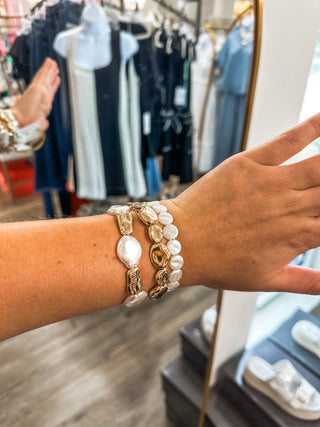 Set of 3 Textured Gold & Pearl Stretch Bracelets