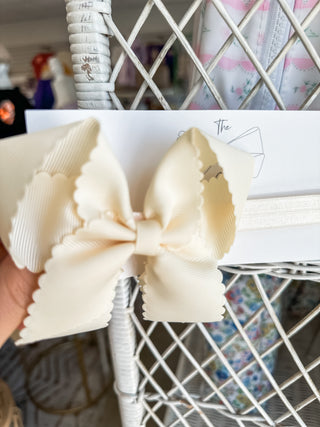 Ivory Classic Scalloped Headband Bow