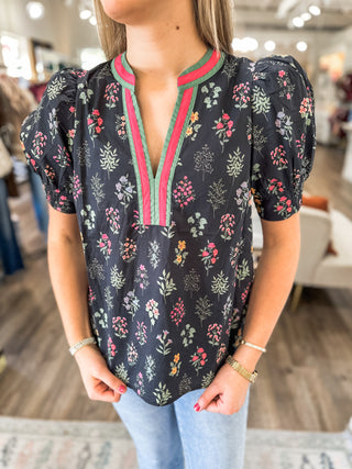 Black Rosey Daydream Short Sleeve Top