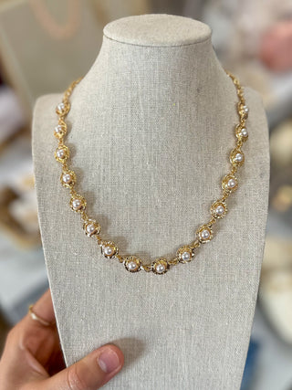 Aella Hammered Pearl Necklace Gold - Caroline Hill Jewlery