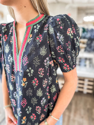 Black Rosey Daydream Short Sleeve Top