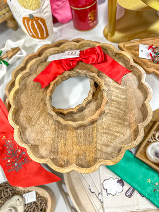 Wood Wreath Board with Bow Detail