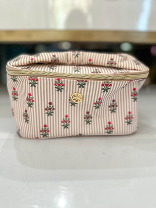 Cottage Stripes Kiss & Makeup Medium Makeup Bag