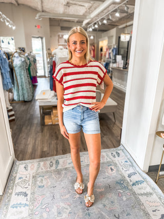 Red Stripe Scallop Trim Short Sleeve Crochet Sweater