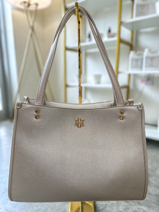 Pearl Winona Caroline Hill Tote Bag