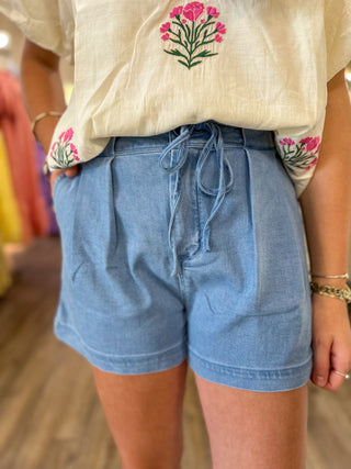 Denim Slightly Slouchy & Pleated Tie Waist Detail Shorts - Risen