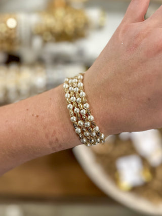 Gold Textured Oval W/ Pearl Set of 4 Stretch Bracelets