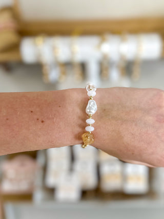 Natural Glow White Beaded Bracelet