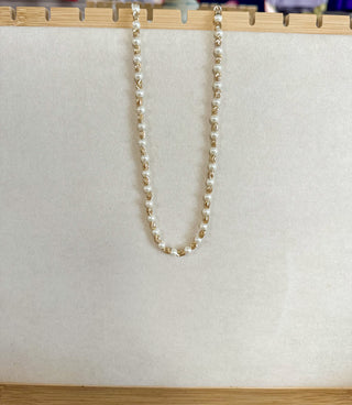 Golden Detail Beaded Necklace