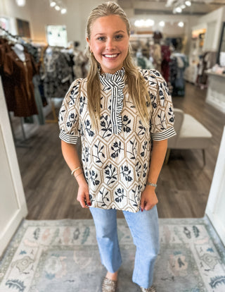 Cream Sunset Stitch Short Sleeve Blouse