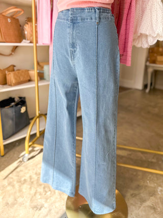 Light Denim Everyday Wide Pleated Pants