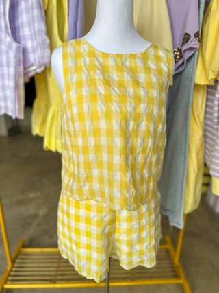 Lemon & White Sissy's Gingham Scallop Hem Sleeveless Shorts Set