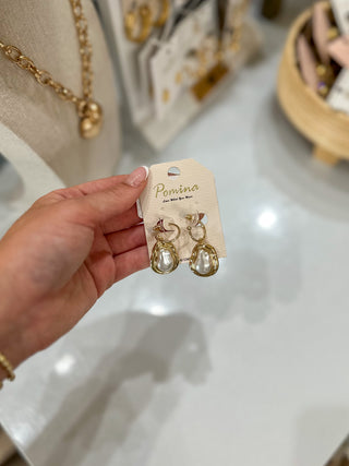 Freshwater Pearl W/ Hammered Gold Drop Earring