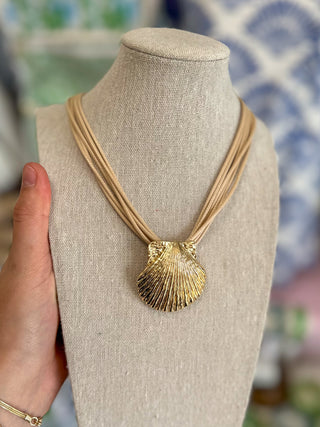 Lorain Seashell Cord Necklace