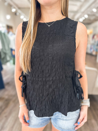 Black Bubble Textile Sweet Bow Sleeveless Top
