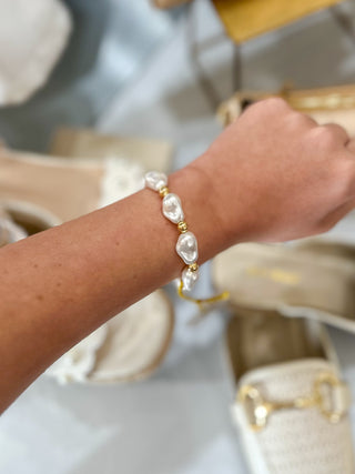 Jade Pearl W/ Small Gold Beads Bracelet
