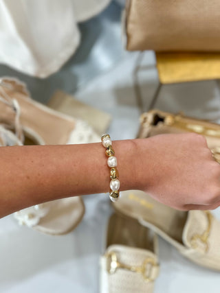 Hattie Pearl & Gold Bracelet