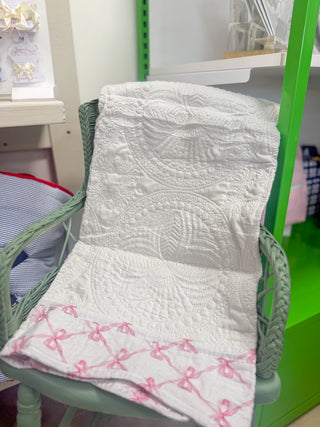 White W/ Bow Trim Baby Quilt