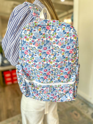 TRVL Bridge Hampton Floral Backpacker