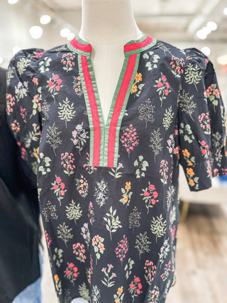Black Rosey Daydream Short Sleeve Top