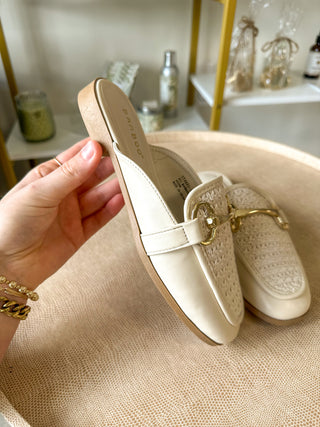 Ivory W/ Gold Buckle Stakes Mule