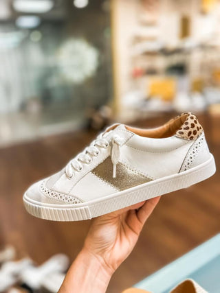 Delfina Subtle Styled Cheetah Sneakers