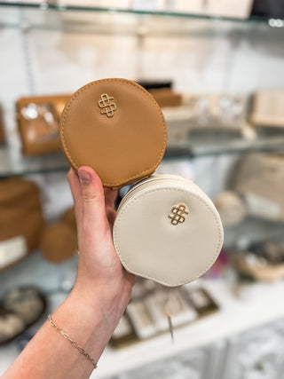 Ivory Weekend Getaway Leather Jewelry Case