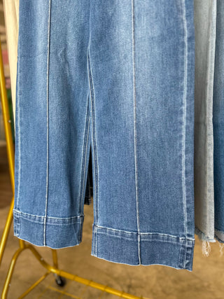 Medium Sawyer Patch Pocket & Pintuck Detail High Rise Crop Denim Jeans