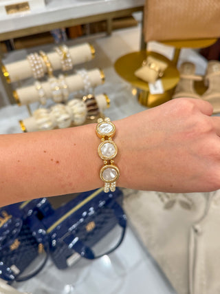 Three Pearl Flat Gold Stretch Bracelet