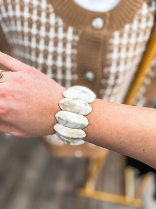 Natural Cream Acrylic 1.25" Stretch Bracelet - Everyday EDEN Boutique & Gifts