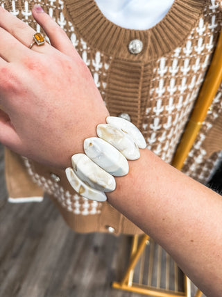 Natural Cream Acrylic 1.25" Stretch Bracelet - Everyday EDEN Boutique & Gifts