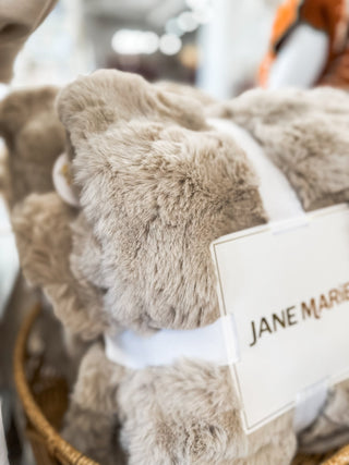 Tan Faux Fur Throw Blanket - Everyday EDEN Boutique & Gifts