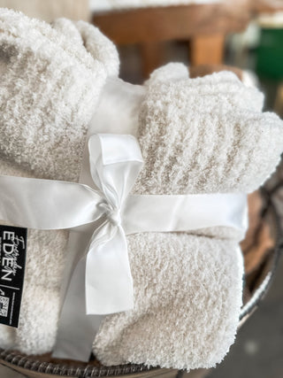 White Soft As Ever Blanket - Everyday EDEN Boutique & Gifts